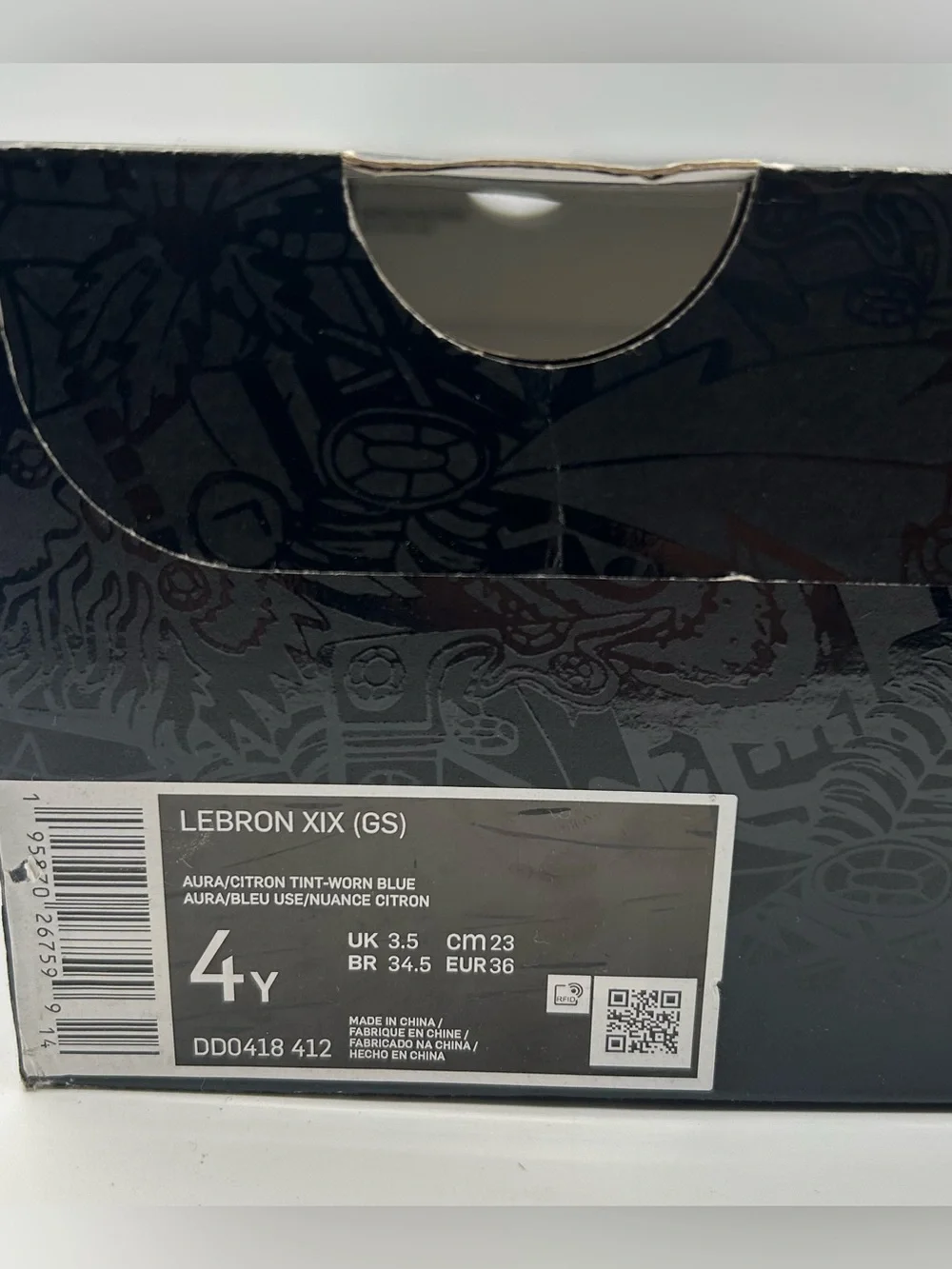 Nike LeBron XIX (GS) Sneakers in Tint-Worn Blue & Citron